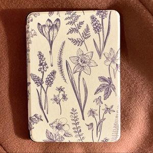Floral Kindle Paperwhite Case - NWOT